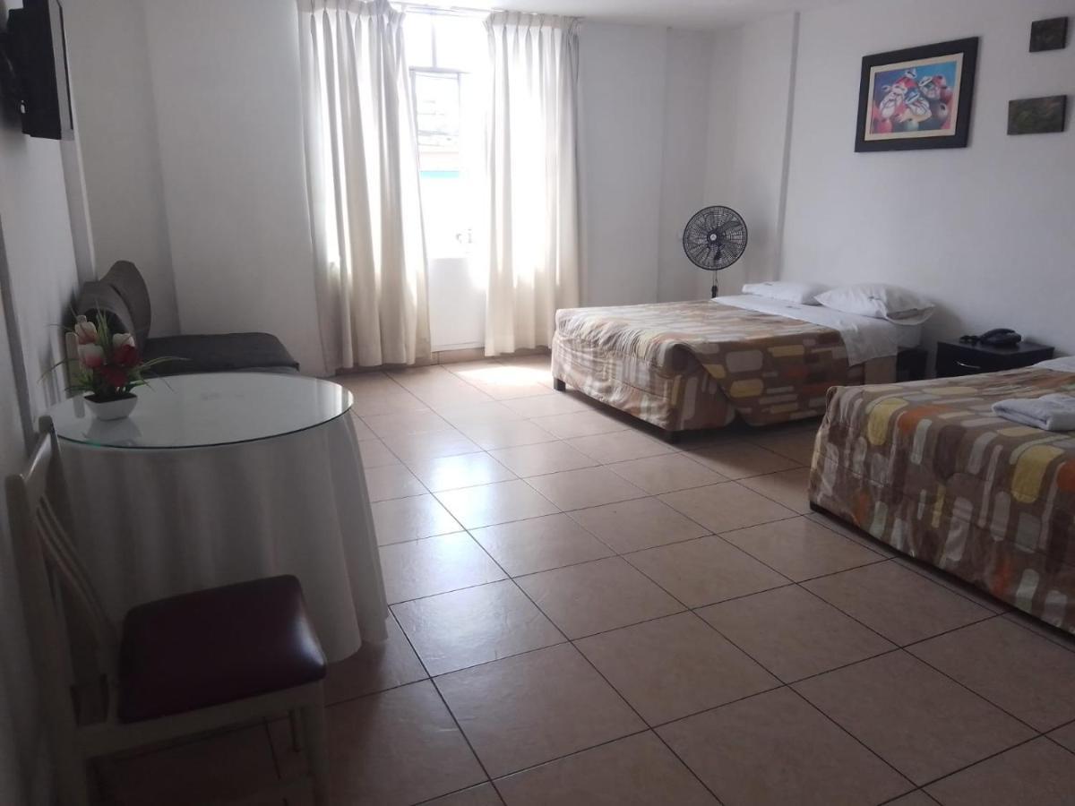 Hospedaje Oscar'S Acomodação com café da manhã  Lima