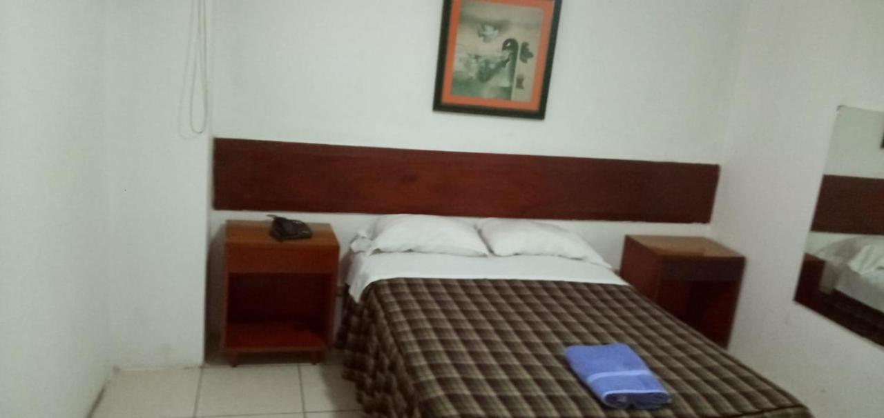 Hospedaje Oscar'S Acomodação com café da manhã 